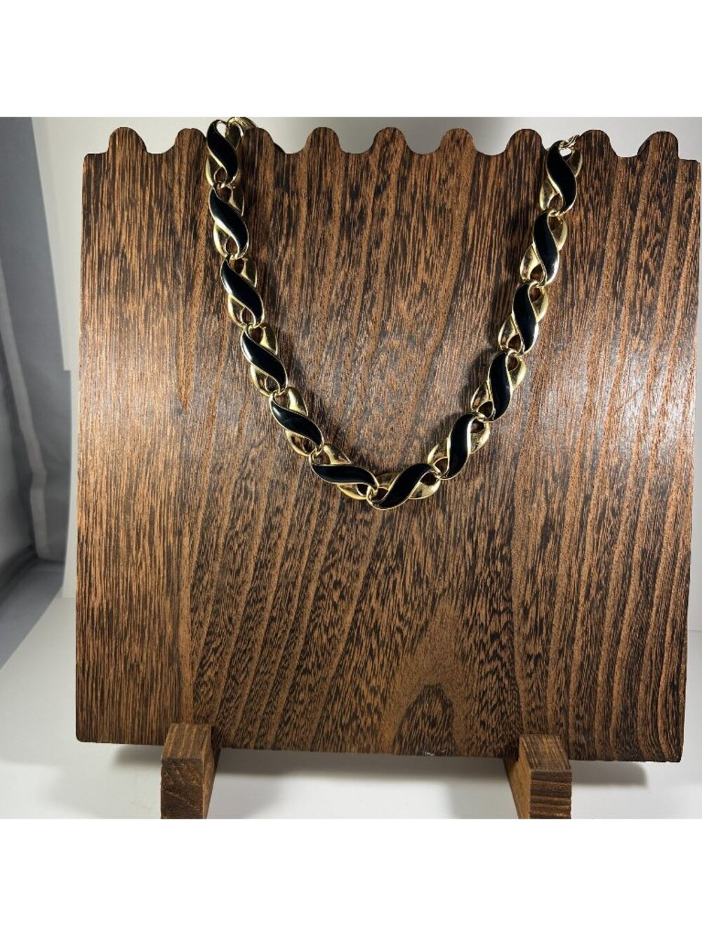 Vintage Gold Tone & Black Enamel Twist Link Necklace
